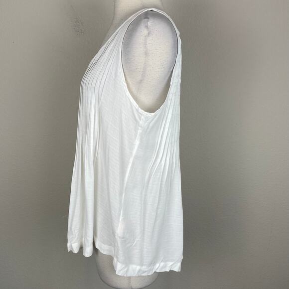 Maeve White Pleated Button  Tank Top 8 - Picture 4 of 9